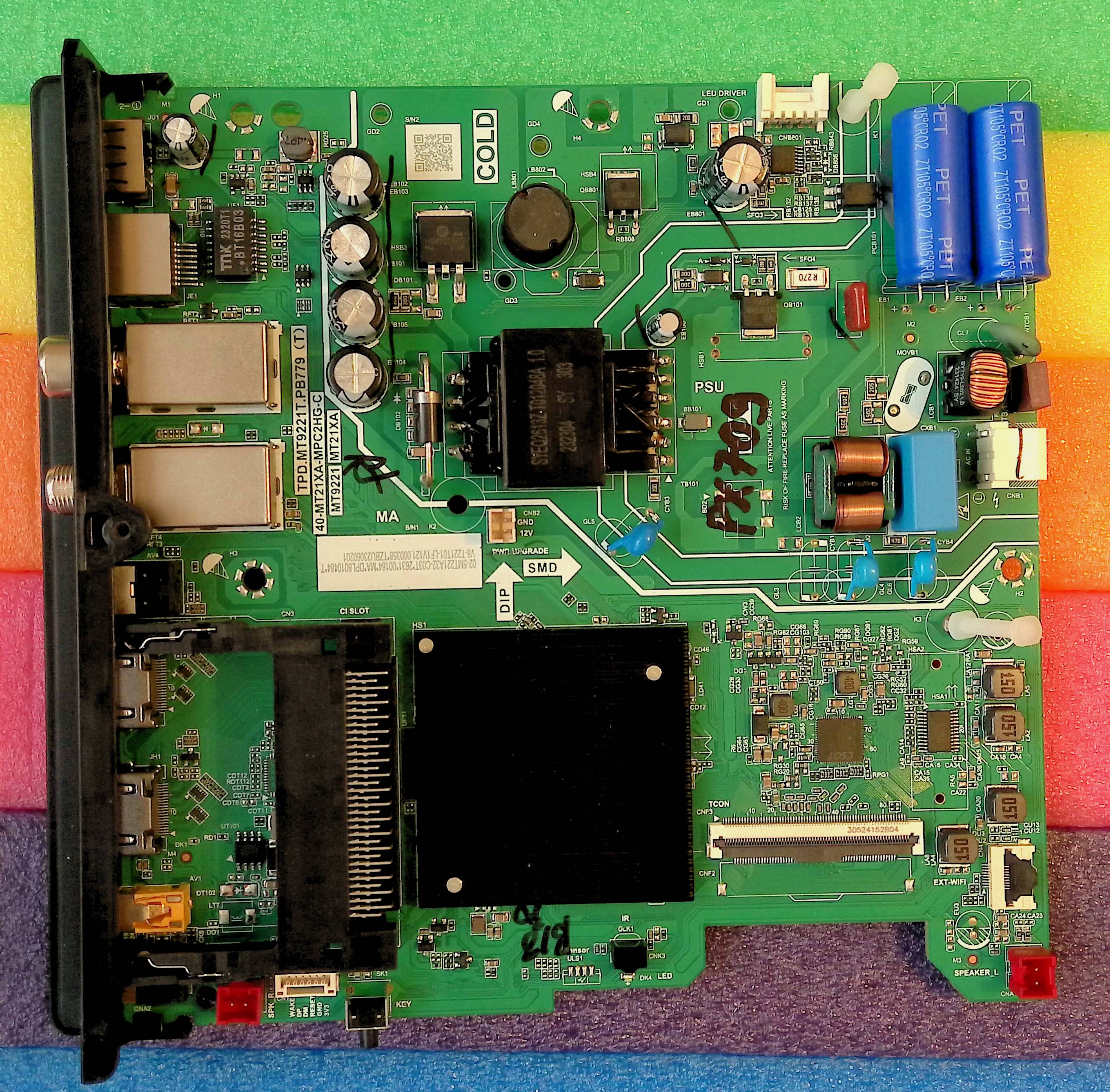 TPD.MT9221T.PB779 (T) 40-MT21XA-MPC2HG-C MT9221 MT21XA - V8-T221T01-LF1V121 - pozitia PX709 PX928 PX929 PX932 GG146